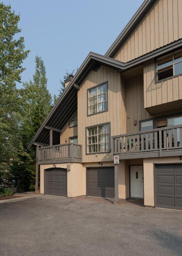Forest Trails By Whistler Premier Exterior photo