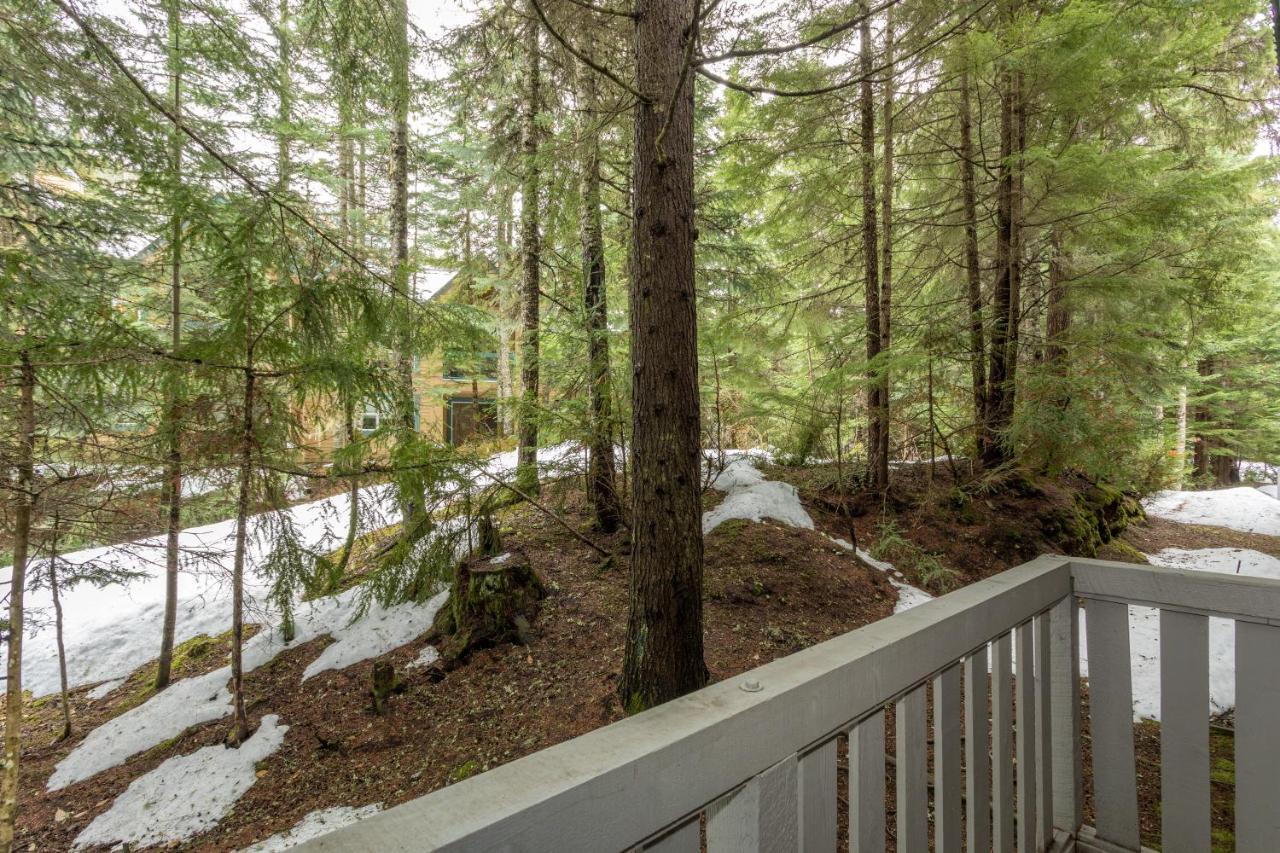 Forest Trails By Whistler Premier Exterior photo
